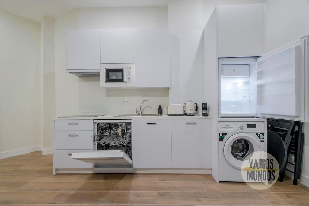 Cool Y Centrico Apt 6Px En Plena Plaza Del Carmen E2 Madrid Exteriör bild