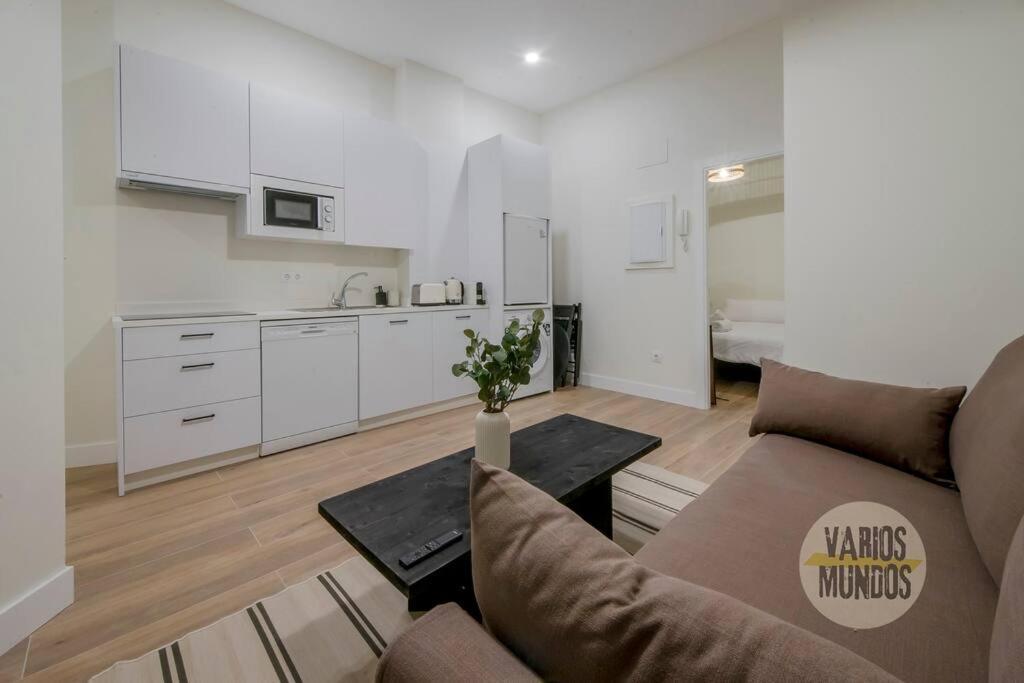 Cool Y Centrico Apt 6Px En Plena Plaza Del Carmen E2 Madrid Exteriör bild